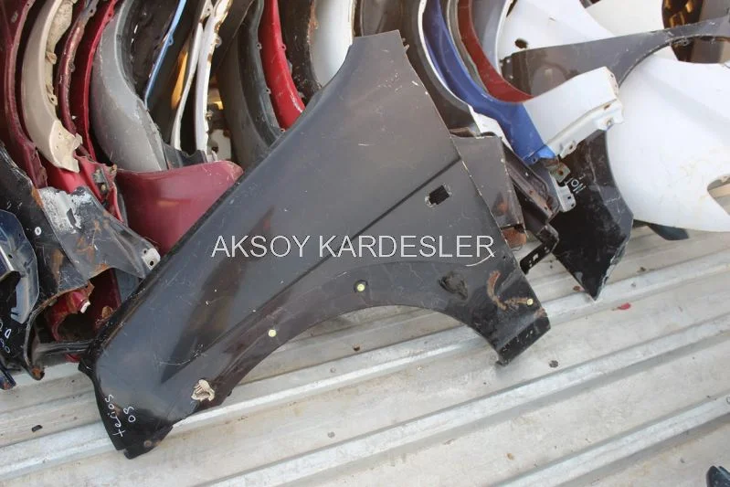 Daihatsu Terios Sol Ön Çamurluk Orjinal Çıkma Siyah