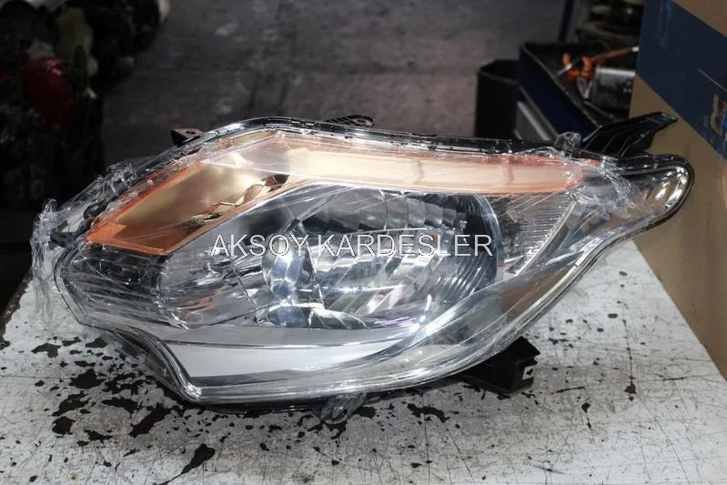 Mitsubishi L200 Sol Ön Far